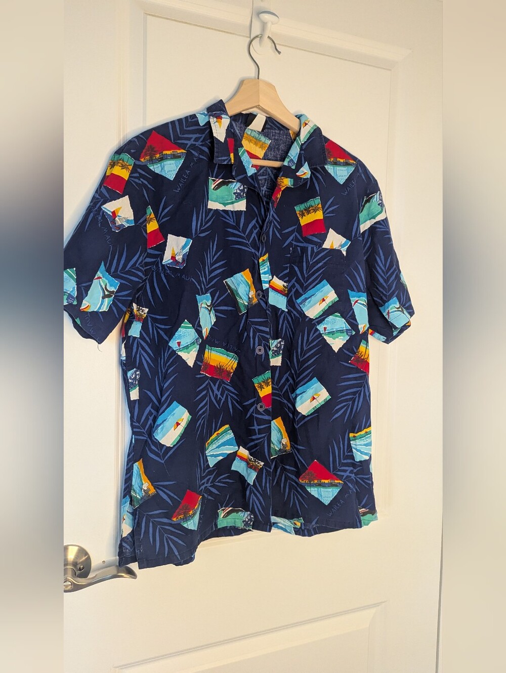 ​Vintage Jantzen Made in USA Hawaiian Shirt Large - Wailea Maui Tropical Print